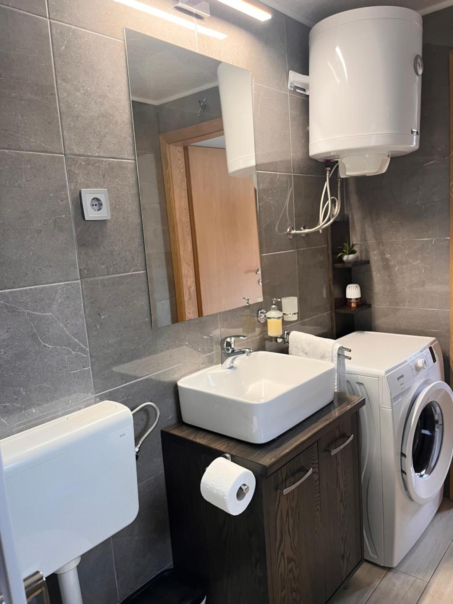 Apartma Beny With Sauna Zaga Zewnętrze zdjęcie